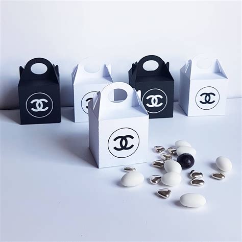 Chanel Box Design Ideas .